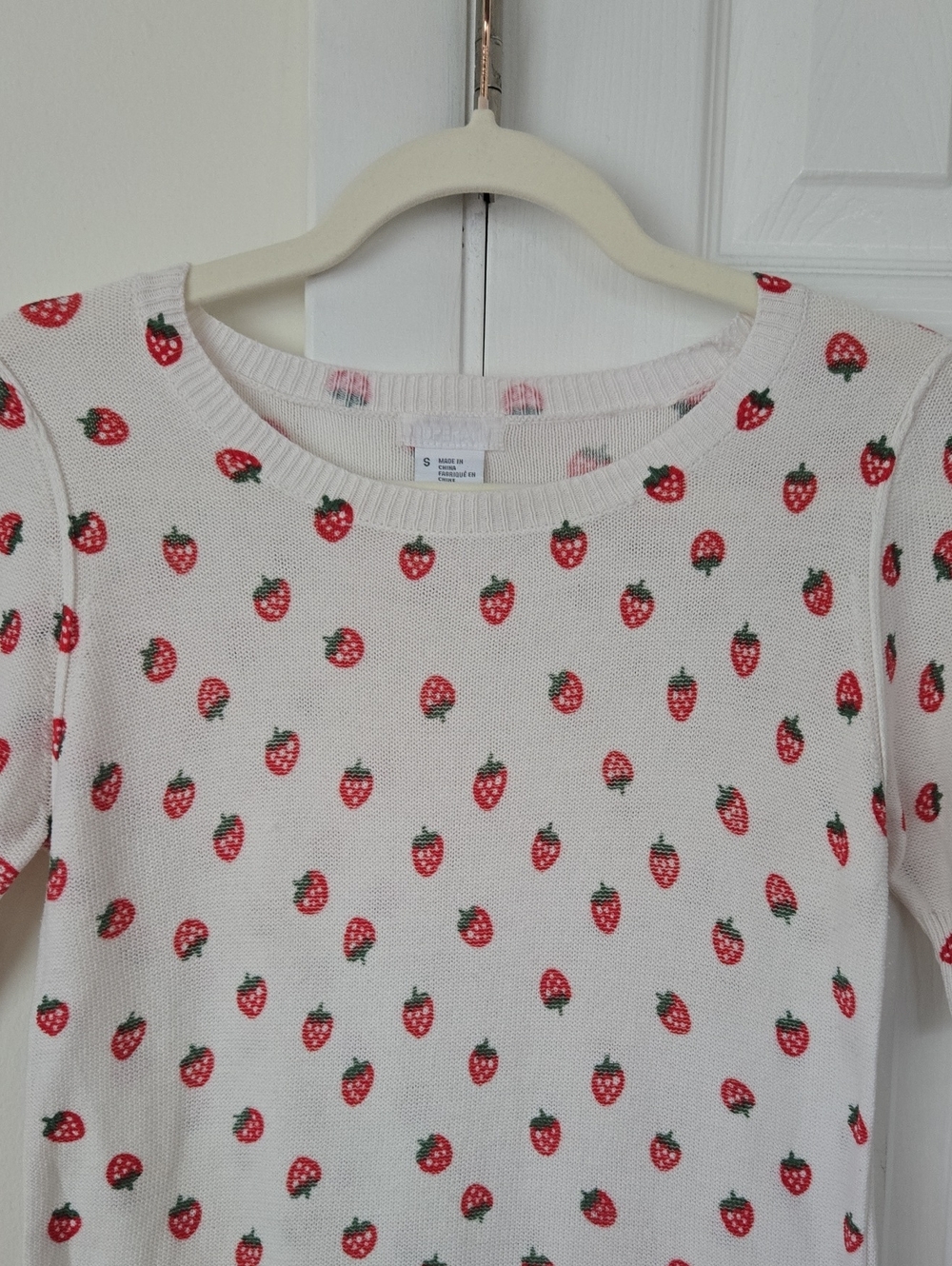 Cooperative Strawberry Print 100% Cotton Lightweight Knit Sweater Top Small - Picture 3 of 11
